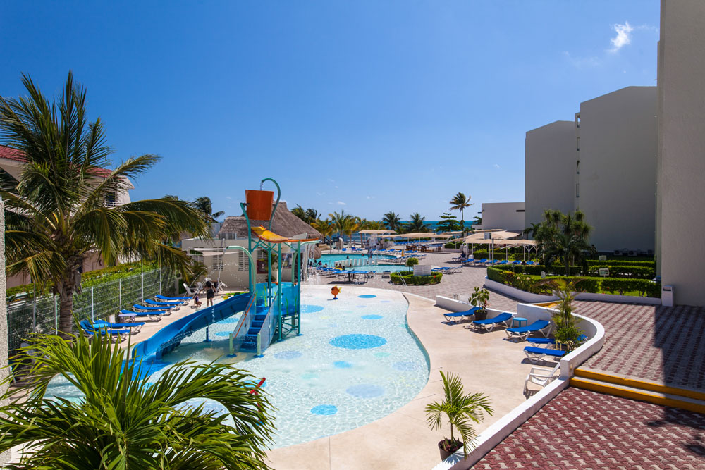 Aquamarina Beach Hotel Cancún