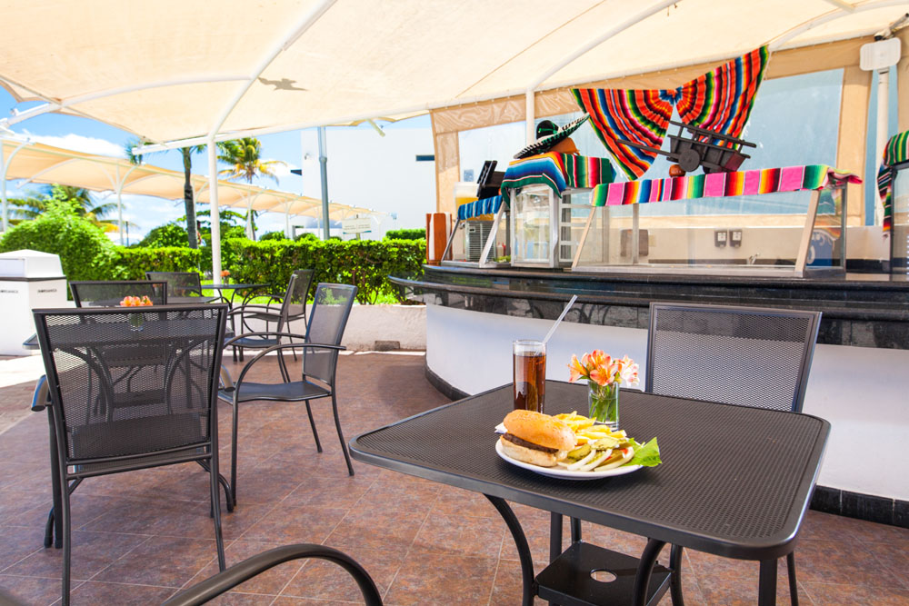 Aquamarina Beach Hotel Cancún